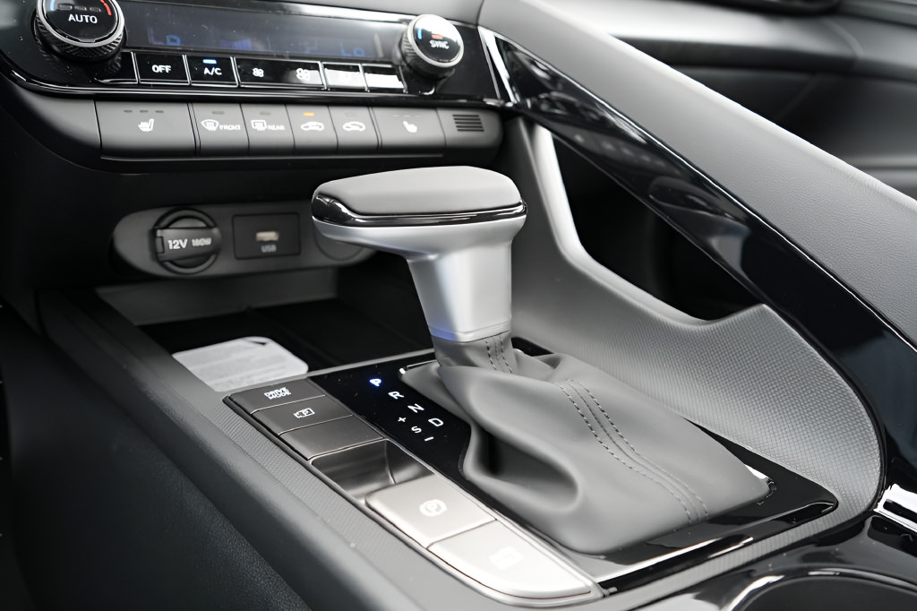 New 2026 Hyundai Elantra SEL Sport FWD image 28
