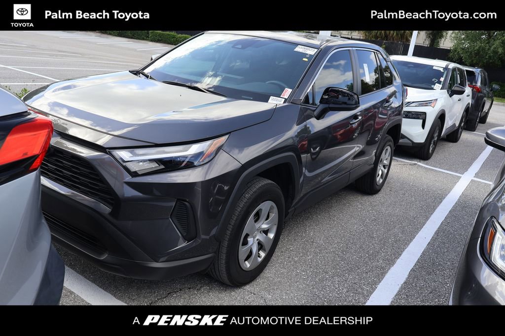 Used 2023 Toyota RAV4 LE image 1