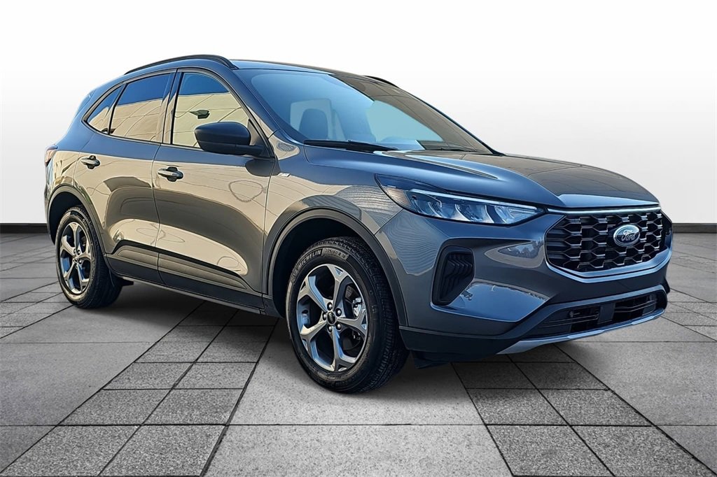 Used 2025 Ford Escape ST-Line image 5