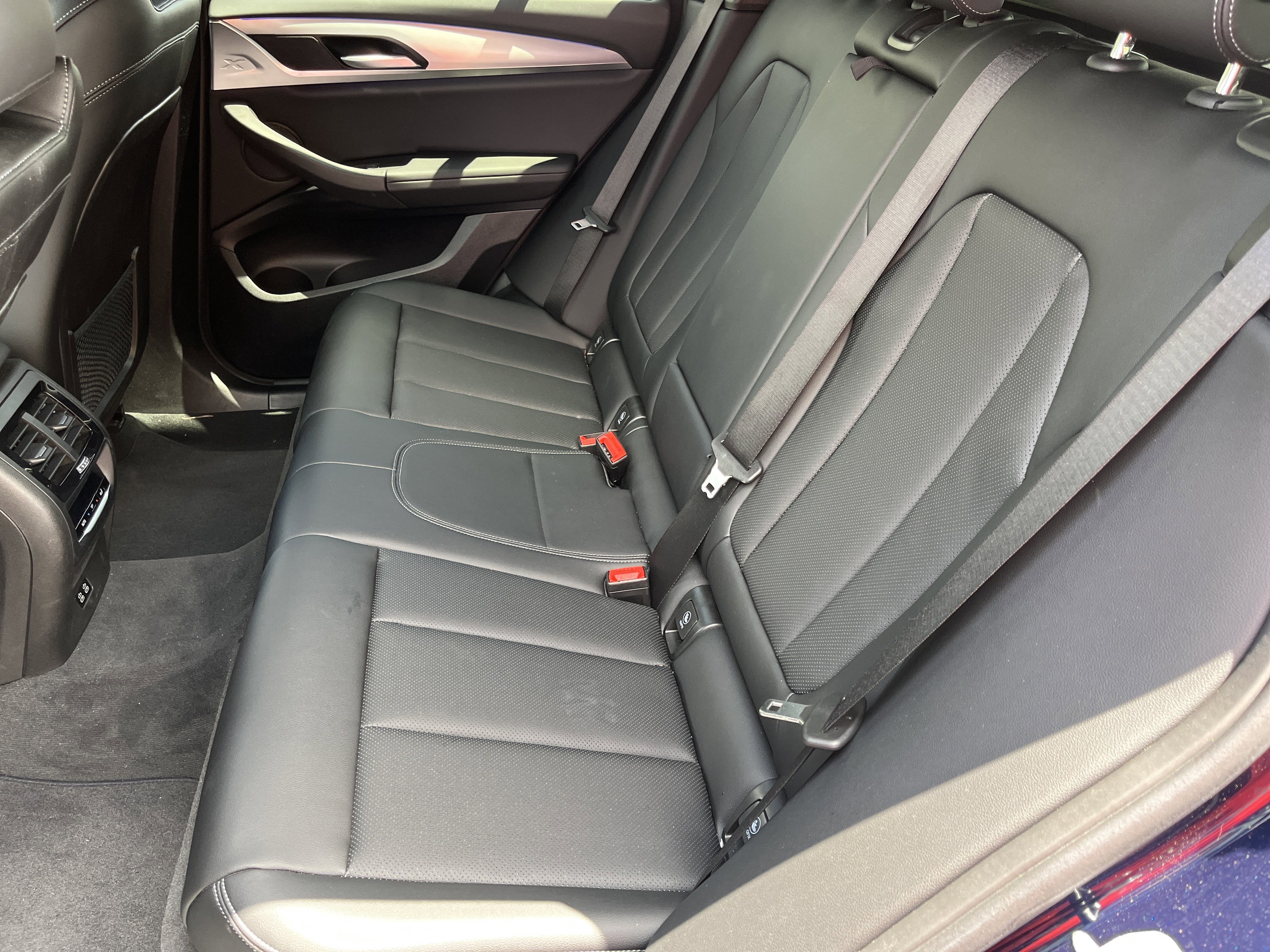 Used 2024 BMW X3 sDrive30i w/ Premium Package RWD image 25
