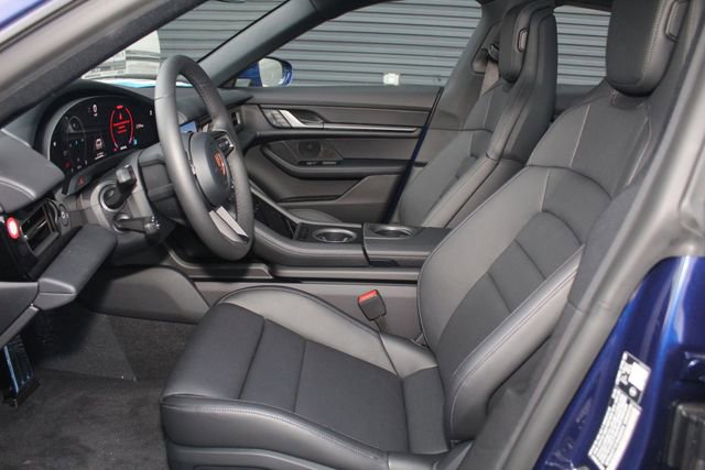 New 2026 Porsche Taycan image 5