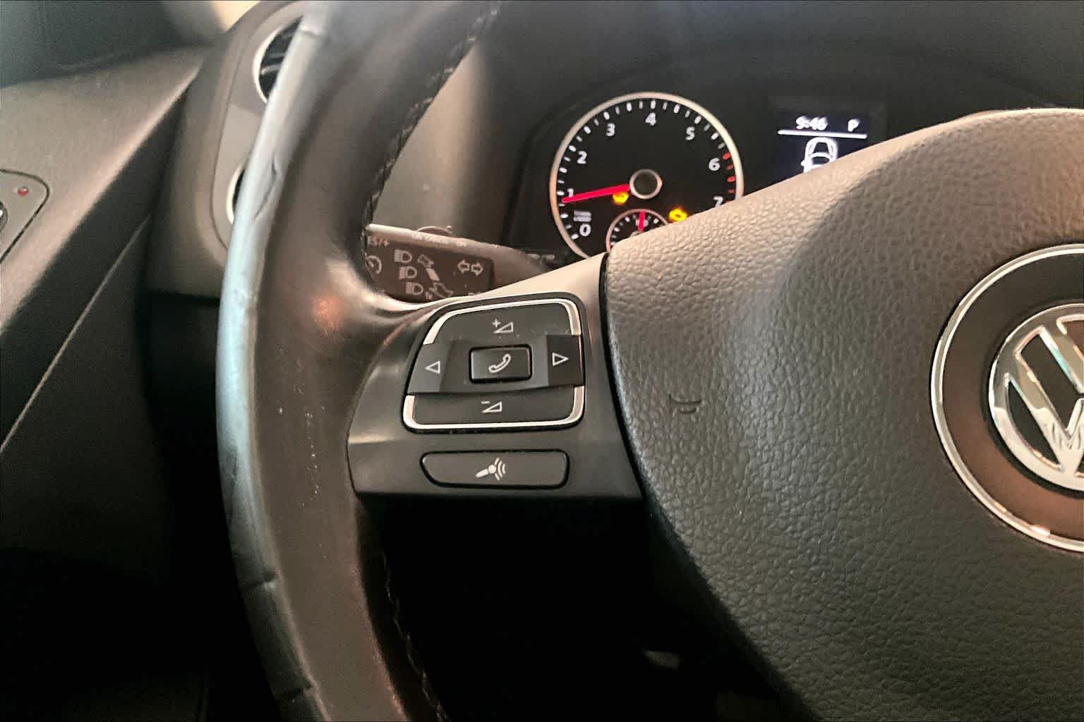Used 2013 Volkswagen Tiguan SE AWD/4WD image 22