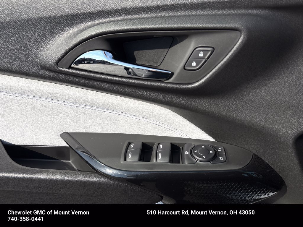 New 2026 Chevrolet Trax LT w/ Midnight Edition FWD image 15