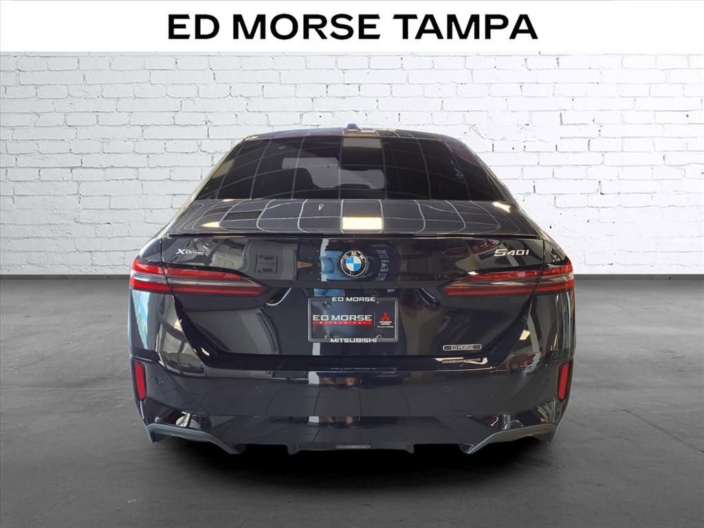 Used 2024 BMW 540i xDrive w/ Executive Package AWD/4WD image 4