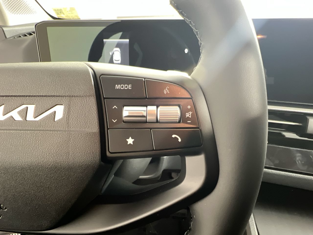 New 2027 Kia Sportage LX FWD image 19