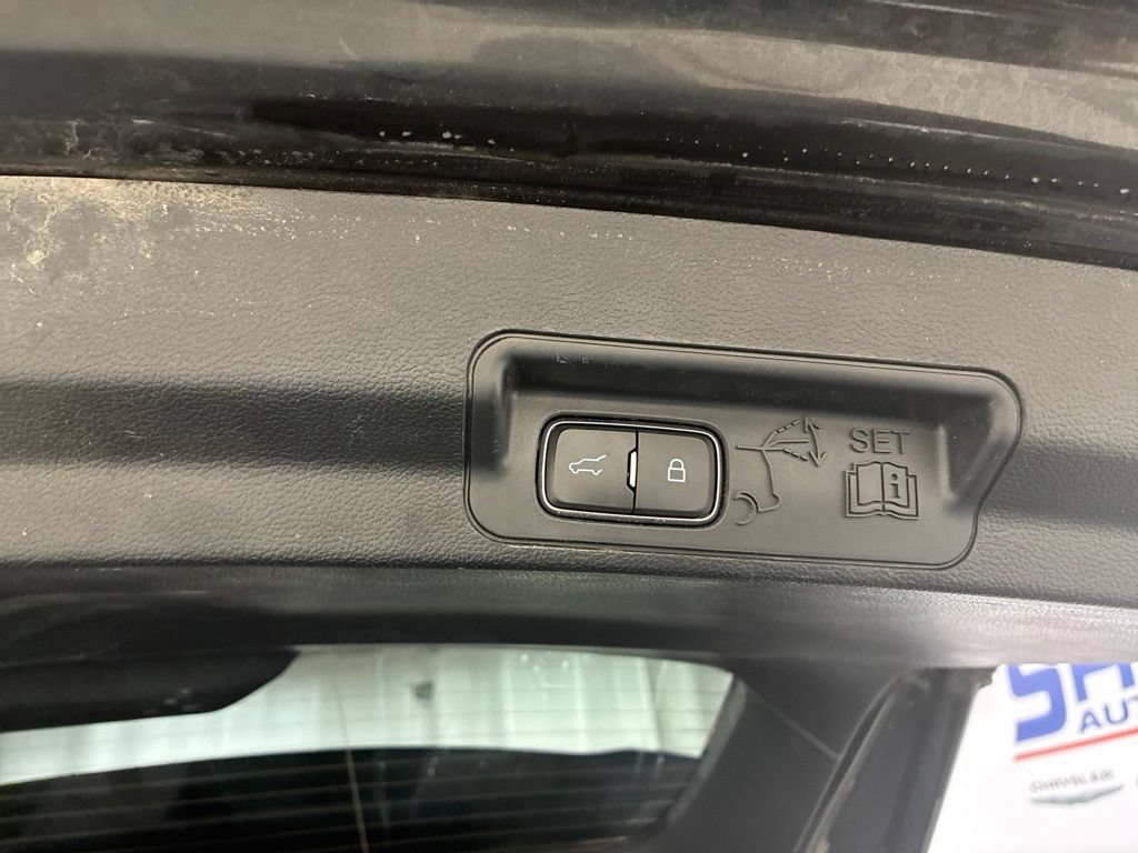 Used 2020 Ford Explorer Limited AWD/4WD image 7