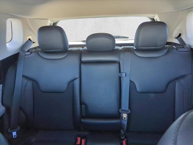 Used 2022 Jeep Compass Latitude image 19