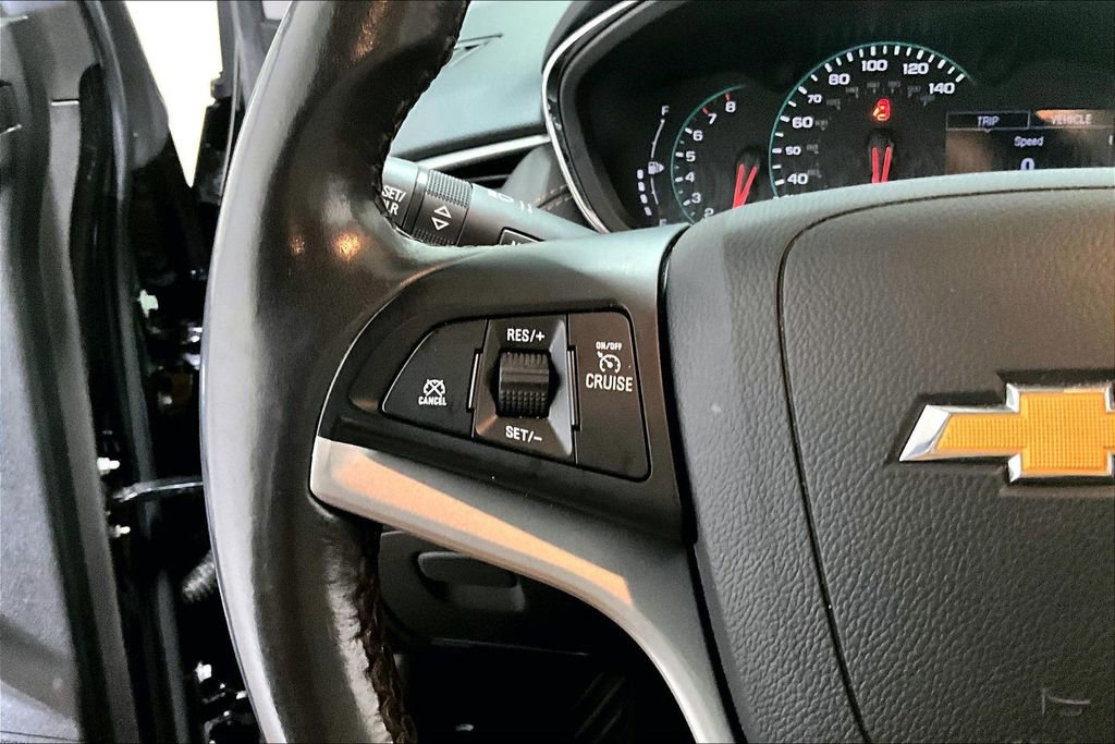 Used 2019 Chevrolet Trax LT w/ LT Convenience Package image 10