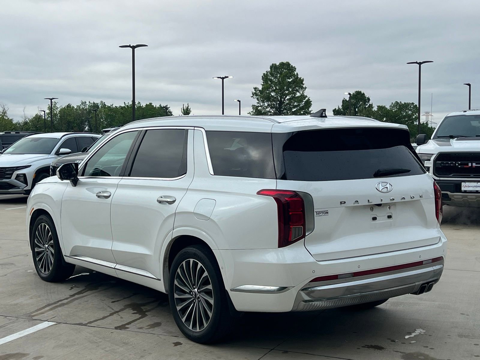 Used 2024 Hyundai Palisade Calligraphy FWD image 9