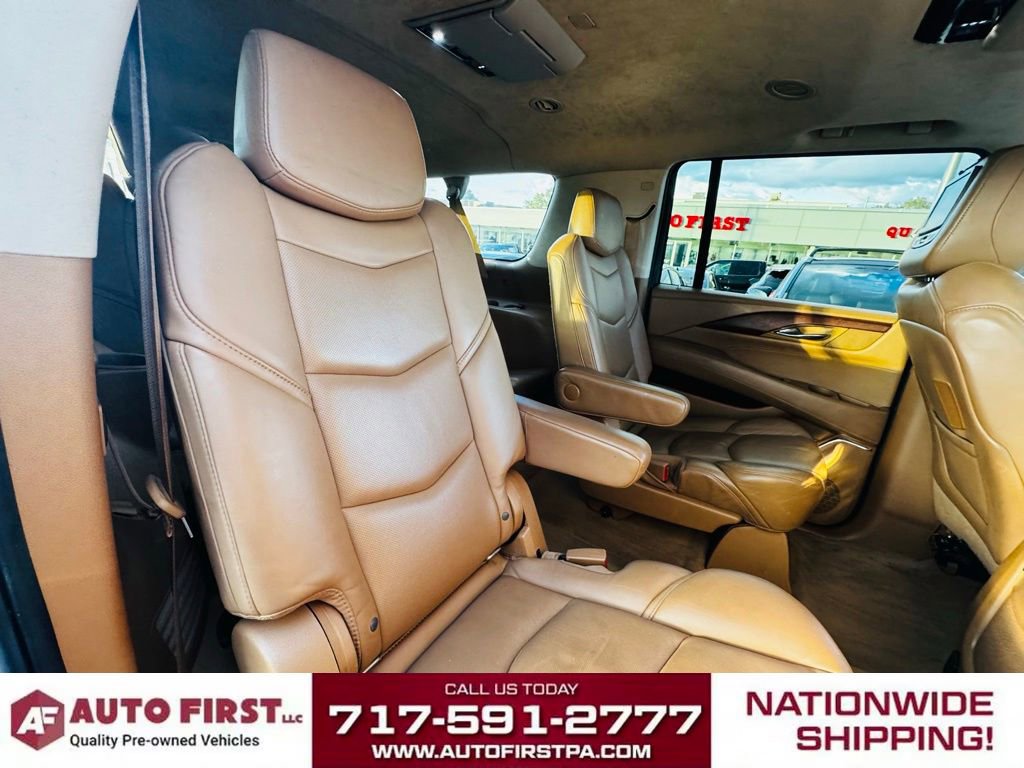 Used 2016 Cadillac Escalade ESV Platinum image 27
