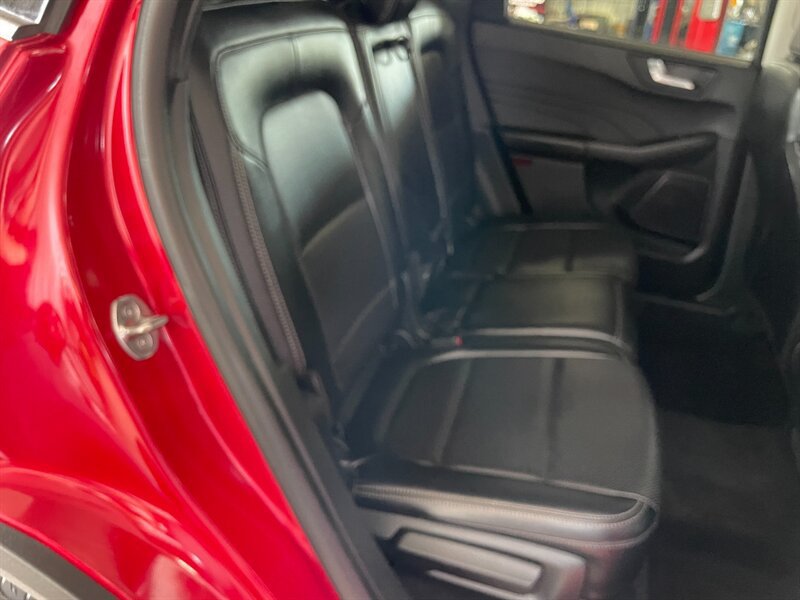 Used 2021 Ford Escape SEL AWD/4WD image 21