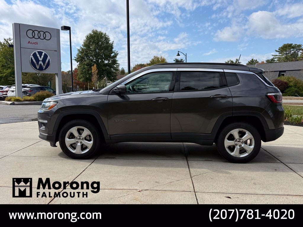 Used 2019 Jeep Compass Latitude w/ Cold Weather Group AWD/4WD image 6
