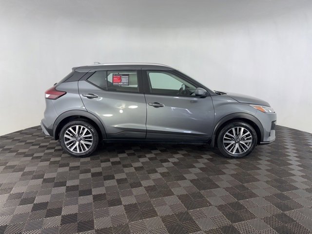 Certified 2023 Nissan Kicks SV image 4