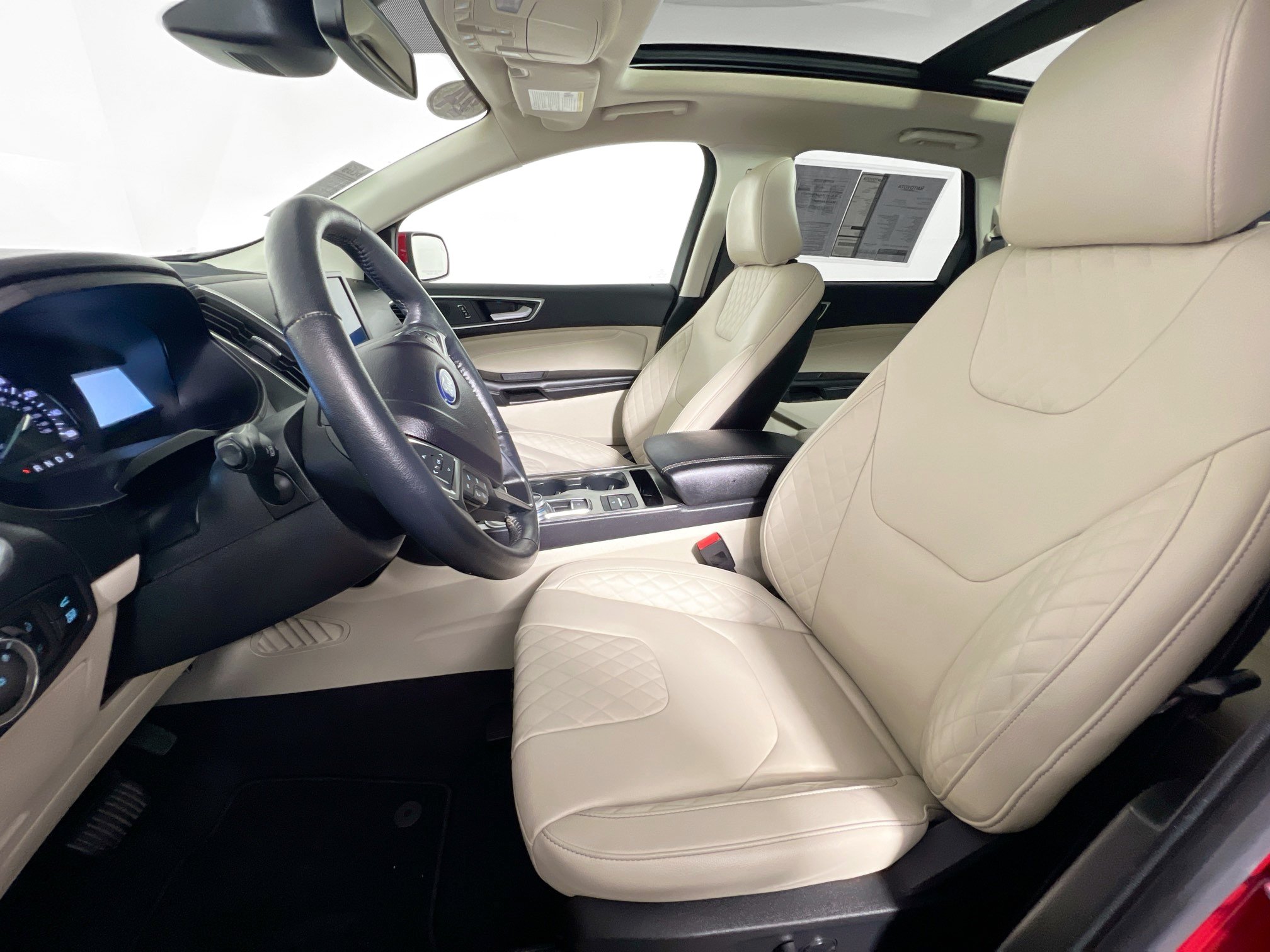 Used 2024 Ford Edge Titanium AWD/4WD image 14
