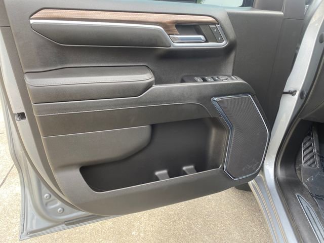 Used 2023 Chevrolet Silverado 1500 LT AWD/4WD image 13