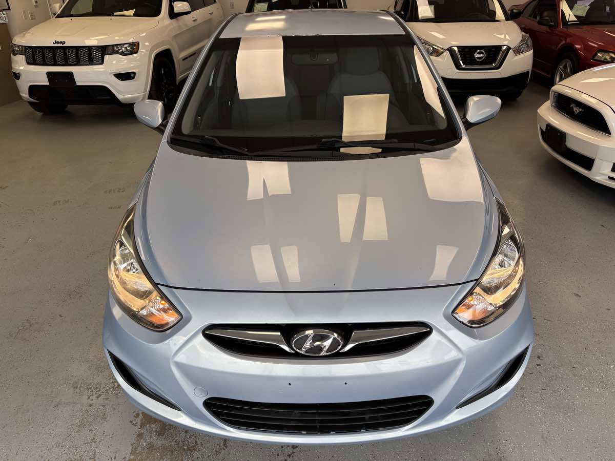 Used 2012 Hyundai Accent GS image 7