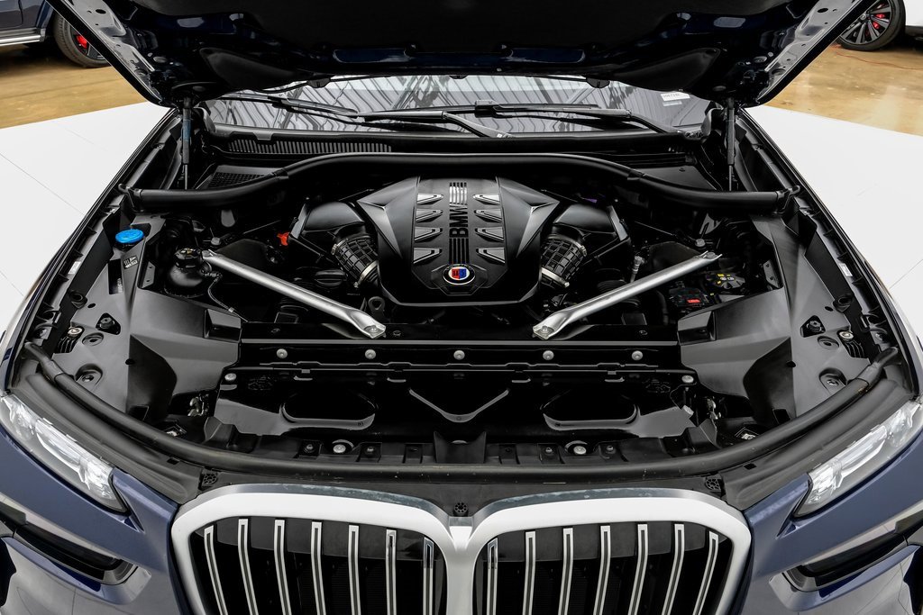 Used 2024 BMW ALPINA XB7 image 45