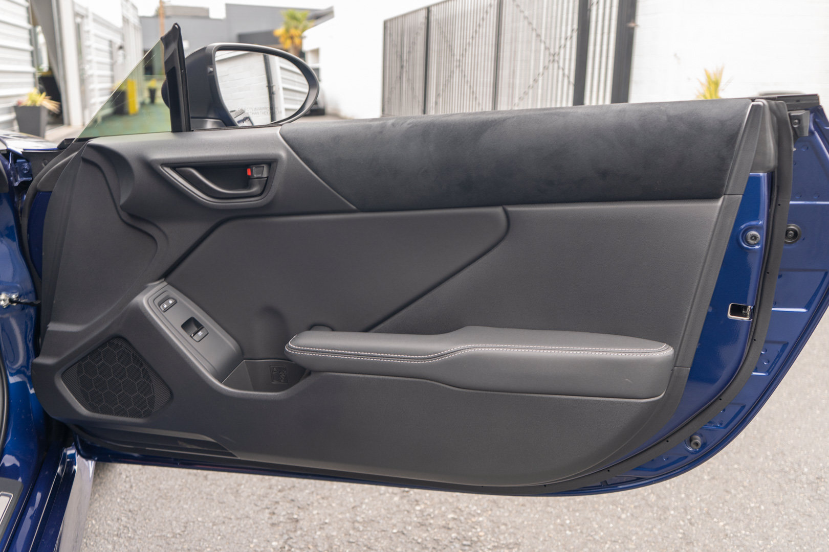 Used 2023 Toyota GR86 Premium w/ ALL Weather Mat Package (TMS) RWD image 22
