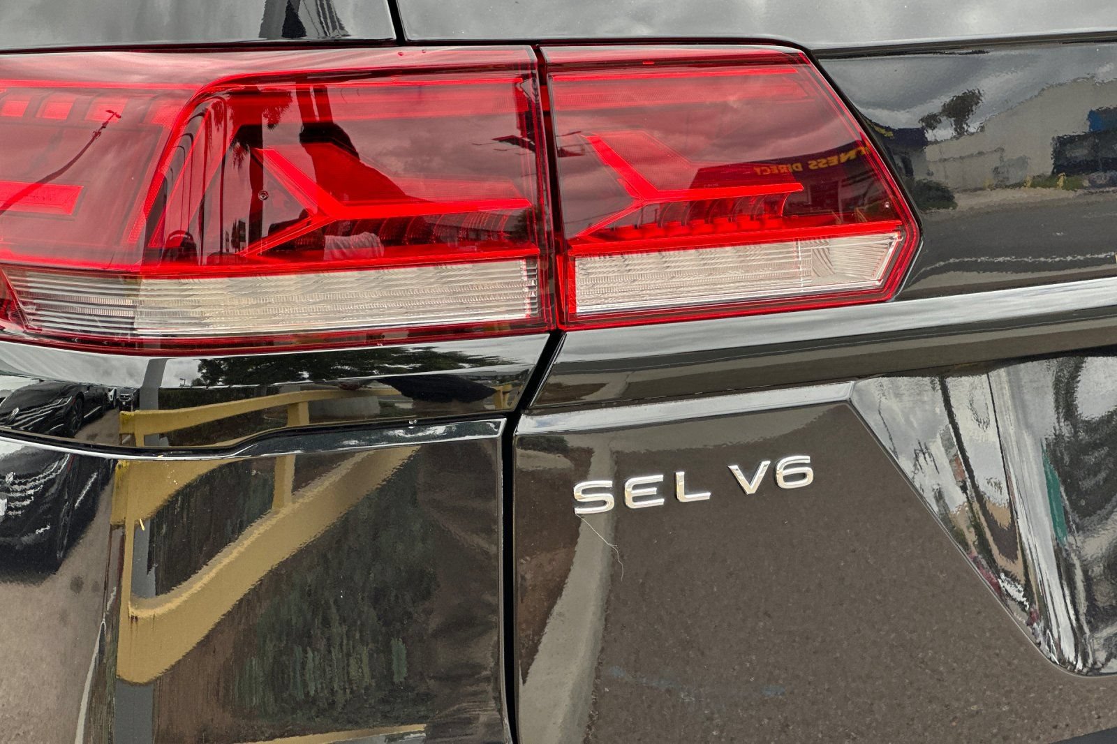 Used 2023 Volkswagen Atlas SEL R-Line AWD/4WD image 28