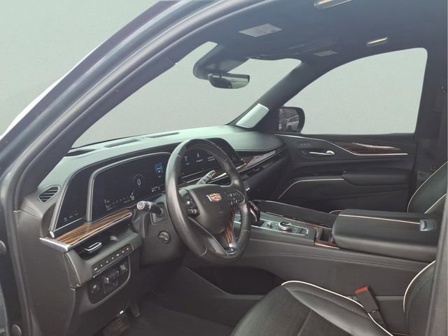 Used 2021 Cadillac Escalade Premium Luxury w/ Driver Assist Tech Package AWD/4WD image 11