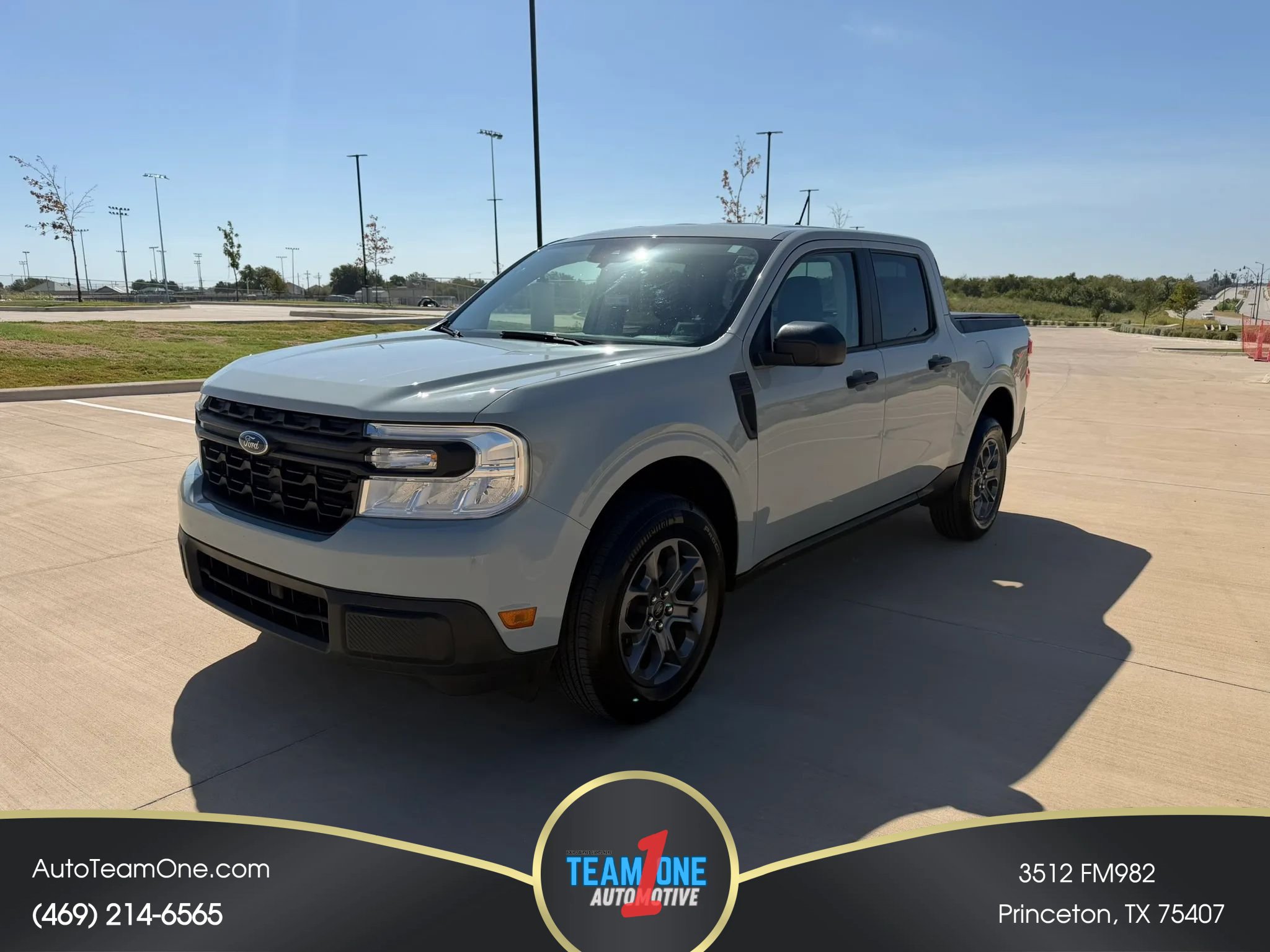 Used 2022 Ford Maverick XL FWD image 1