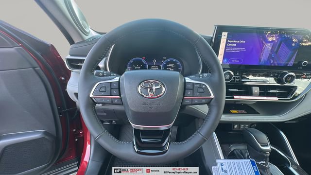 New 2026 Toyota Highlander Platinum image 17