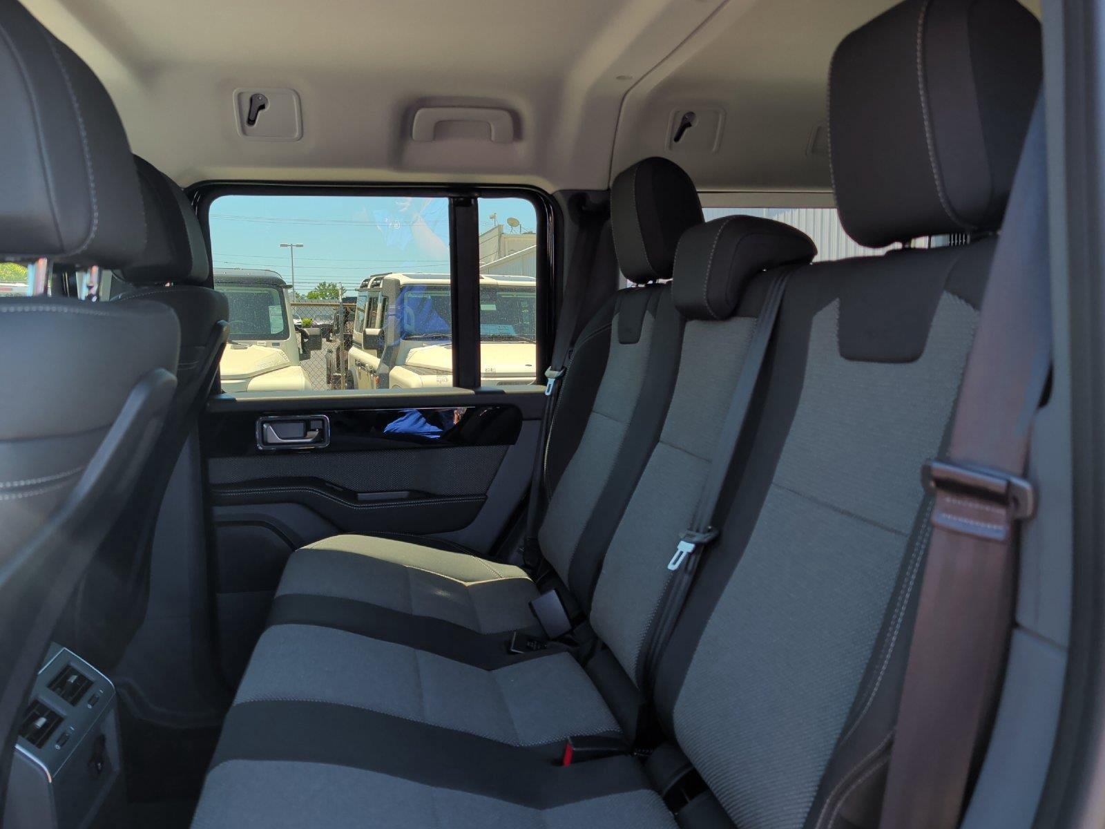 New 2025 INEOS Grenadier Station Wagon AWD/4WD image 33
