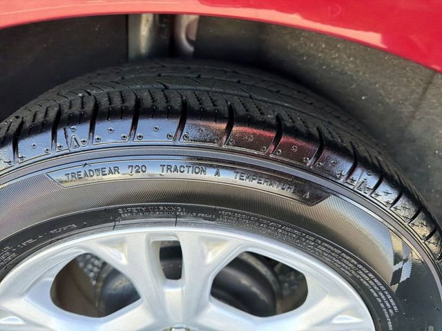 Used 2016 Ford Fiesta SE image 28