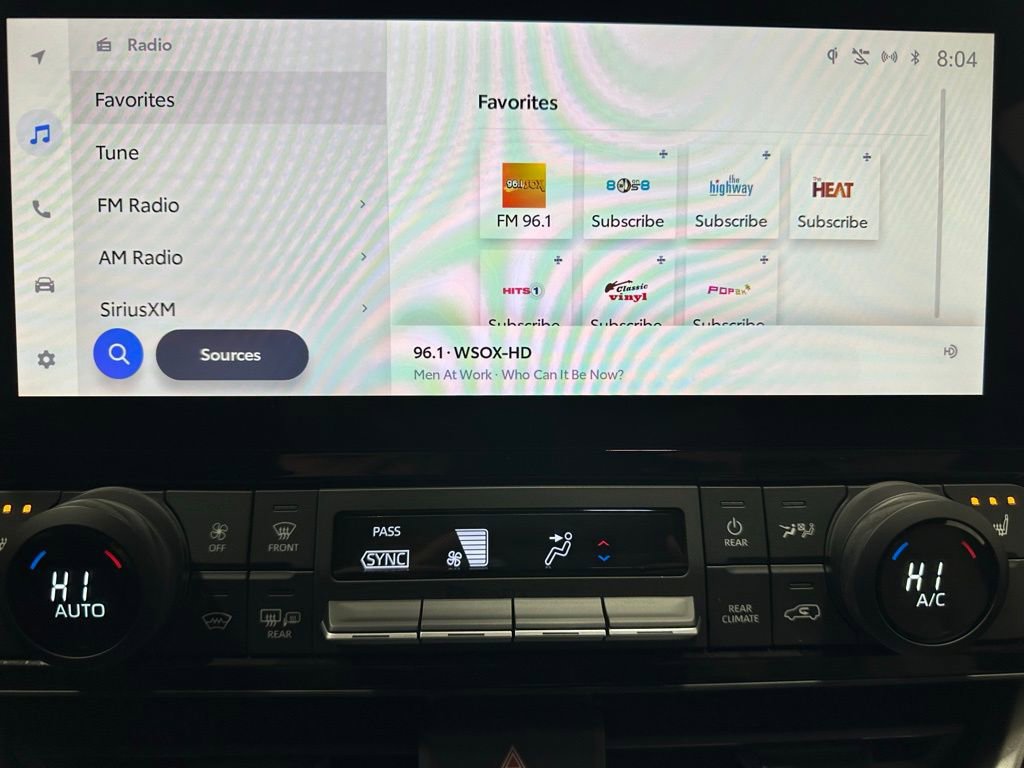 Used 2025 Toyota Grand Highlander AWD image 27