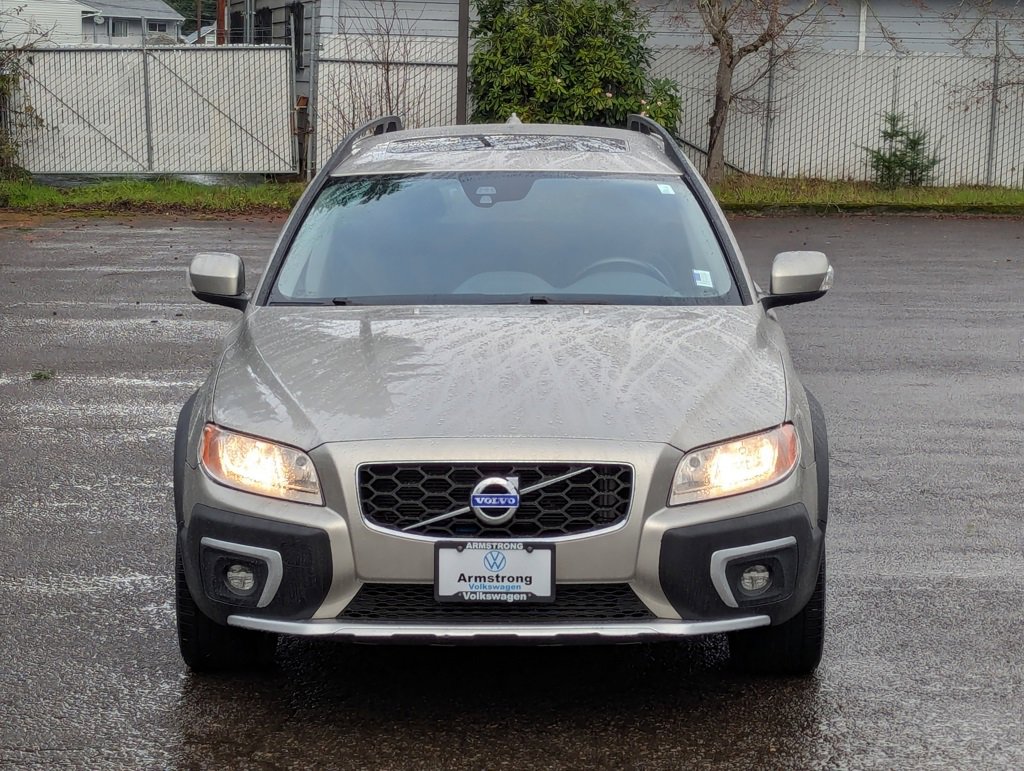 Used 2016 Volvo XC70 T5 Premier w/ Proximity Package image 8