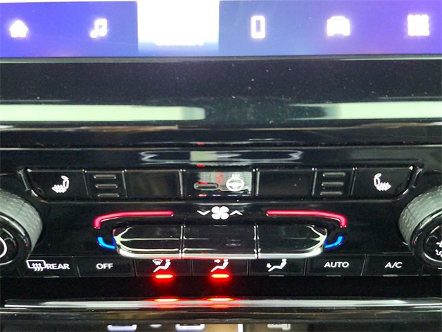 Used 2025 Jeep Grand Cherokee L Altitude image 32