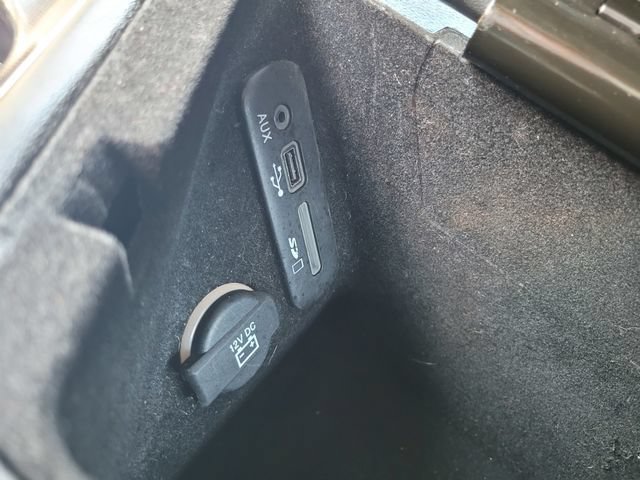 Used 2016 Dodge Challenger R/T Plus RWD image 26