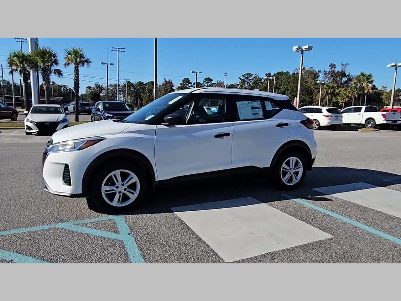 New 2025 Nissan Kicks Play S image 23