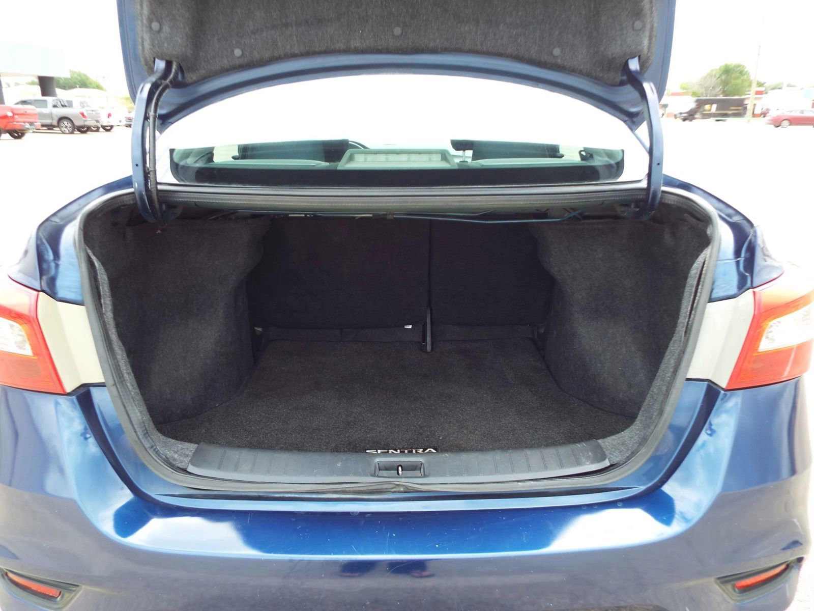 Used 2019 Nissan Sentra SV FWD image 24