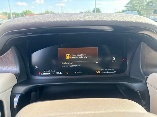 Used 2023 Lincoln Aviator Reserve w/ Equipment Group 201A AWD/4WD image 29