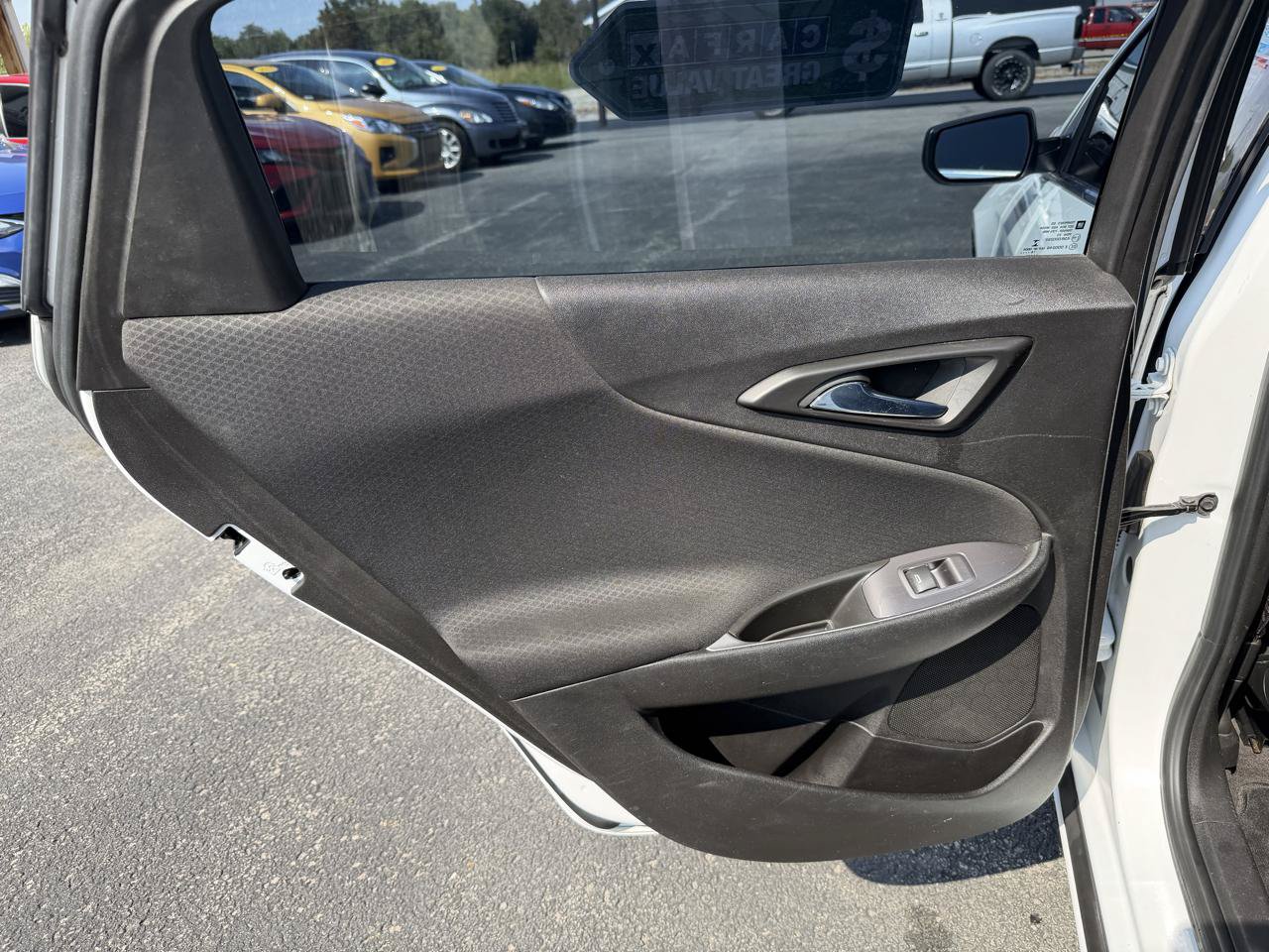Used 2017 Chevrolet Malibu LS FWD image 15