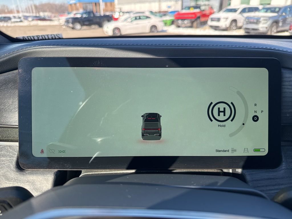 Used 2022 Rivian R1T Adventure image 24