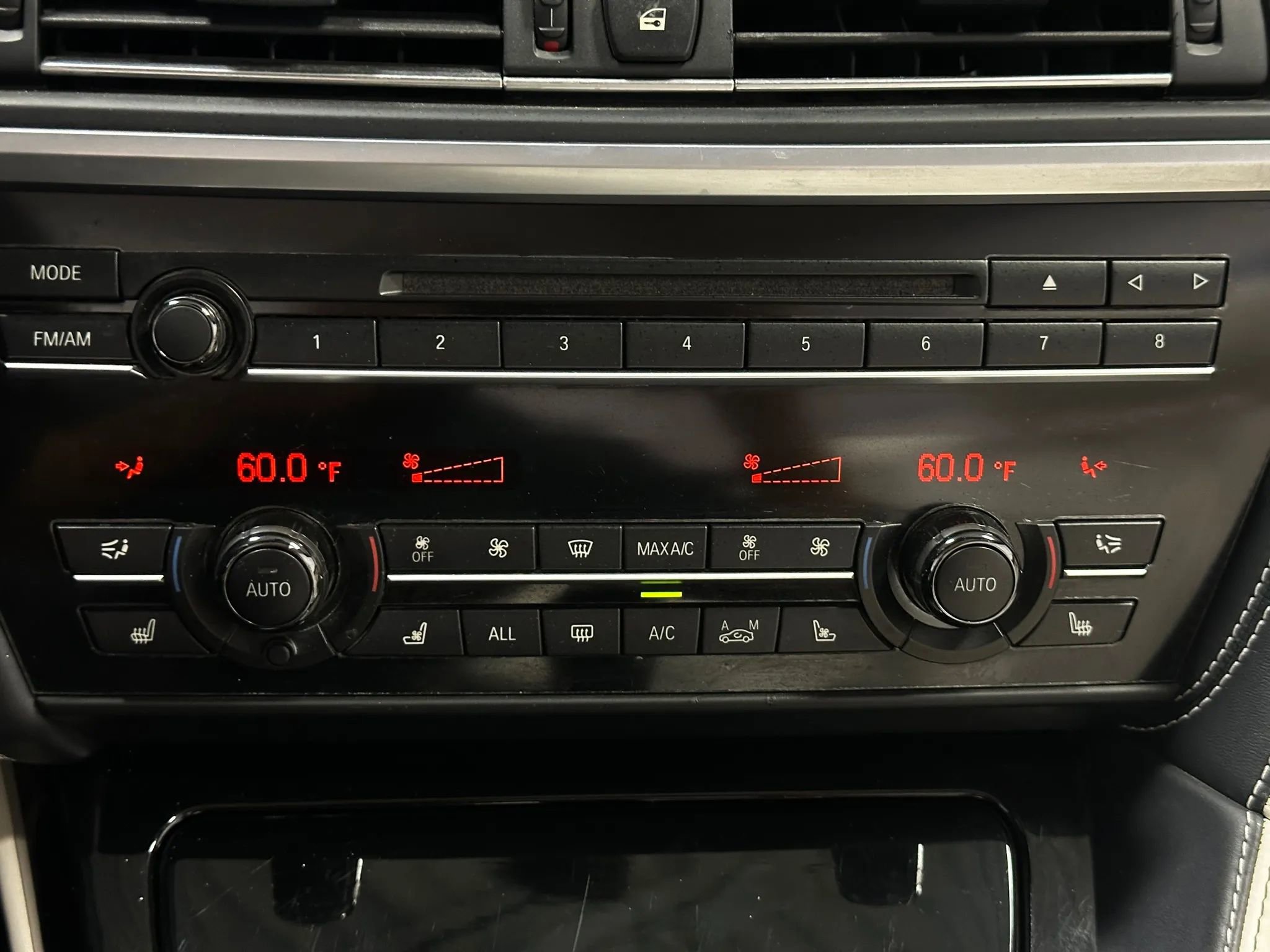 Used 2013 BMW 650i xDrive Convertible image 32