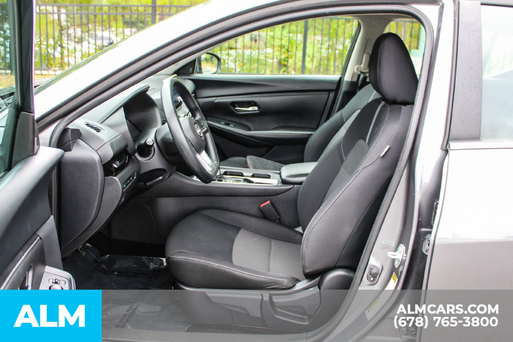 Used 2024 Nissan Sentra SV FWD image 16