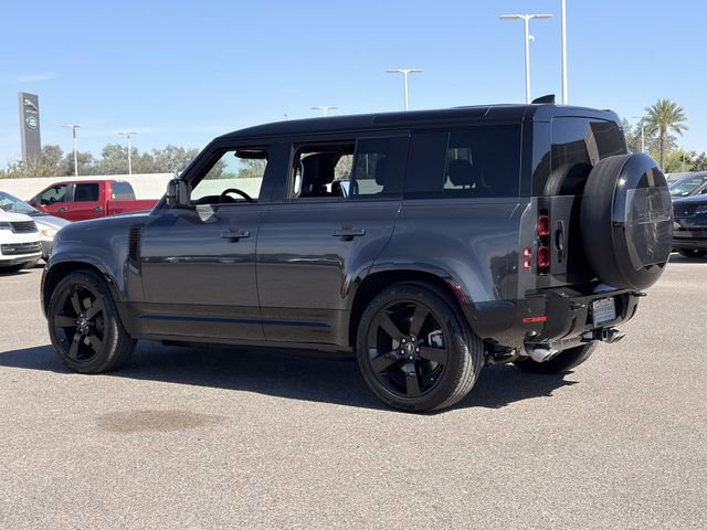 Used 2025 Land Rover Defender 110 X-Dynamic SE image 30