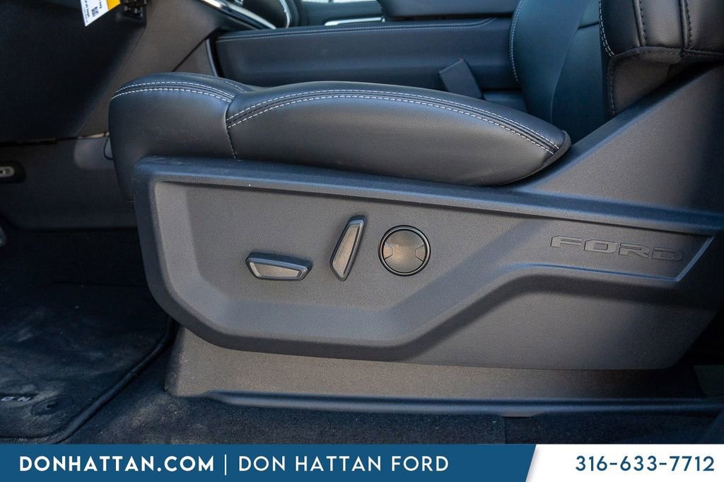 New 2026 Ford Expedition Max Platinum w/ Stealth Appearance Package AWD/4WD image 16