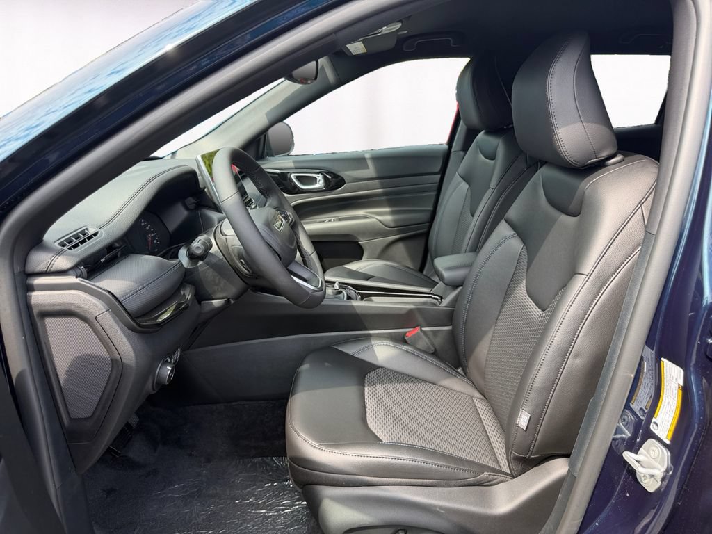New 2026 Jeep Compass Latitude AWD/4WD image 9