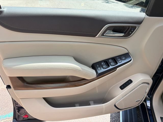 Used 2020 GMC Yukon Denali w/ Denali Premium Package AWD/4WD image 12