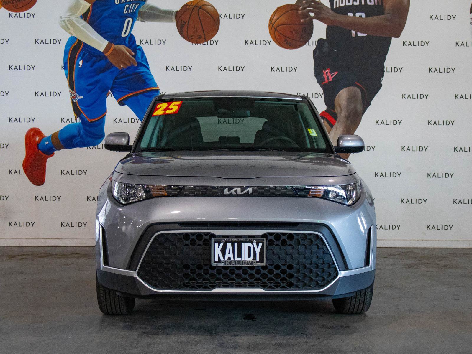 Used 2025 Kia Soul LX w/ LX Technology Package FWD image 19
