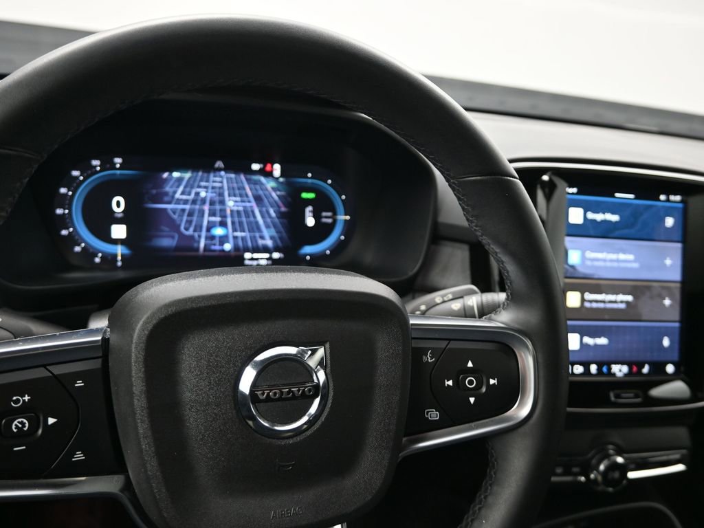Used 2023 Volvo C40 P8 Recharge Ultimate image 12