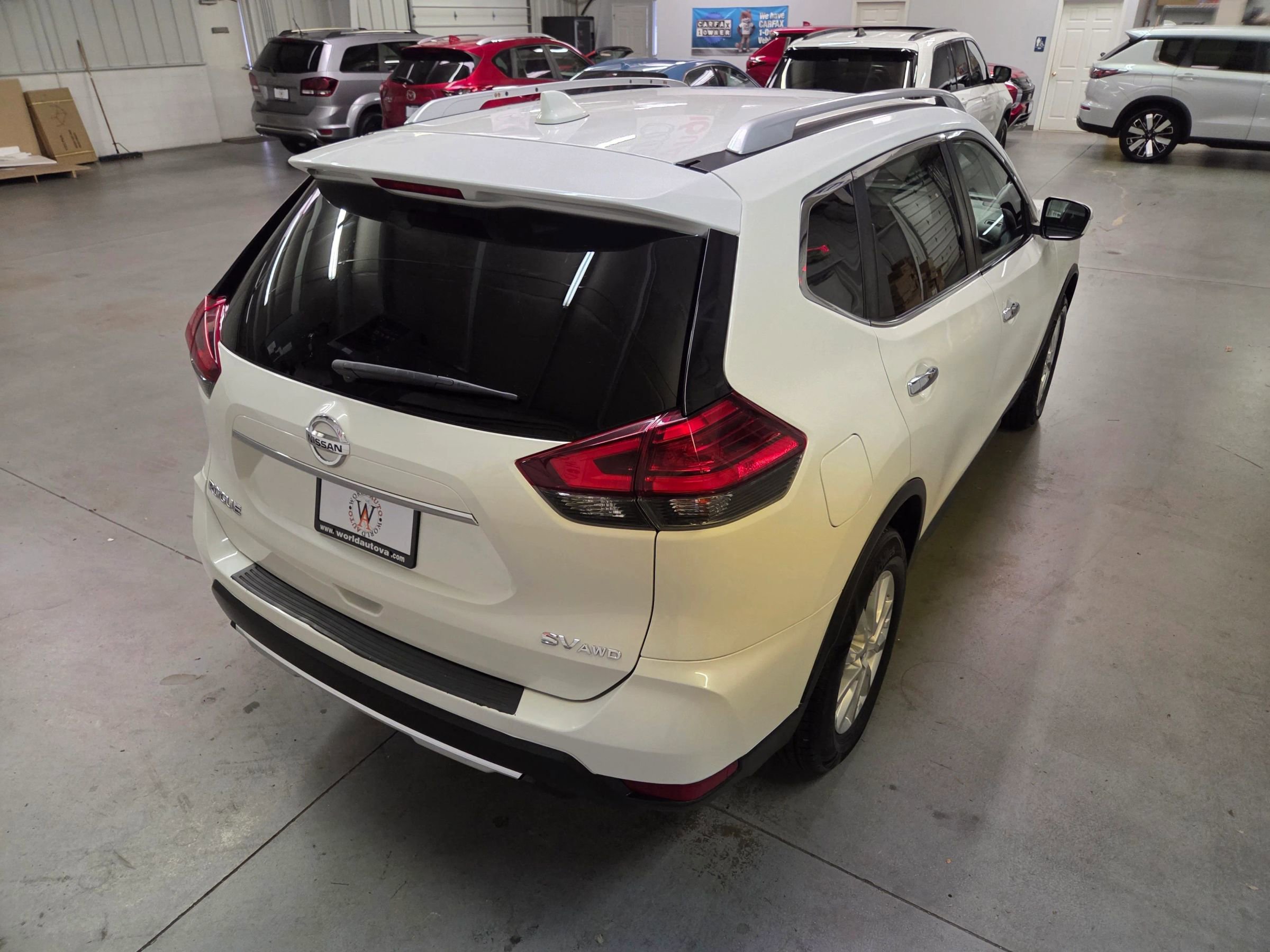 Used 2017 Nissan Rogue SV image 7