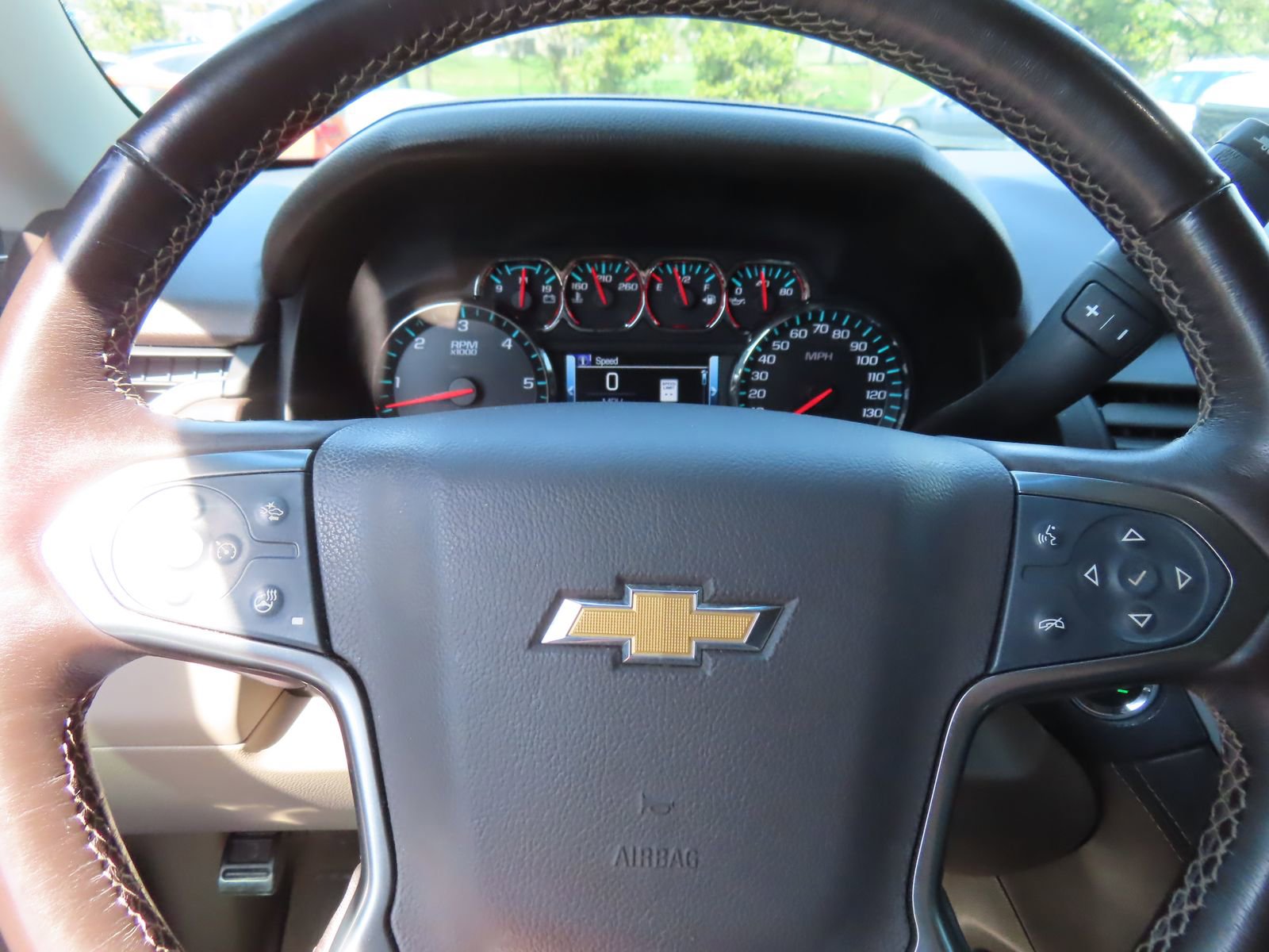 Used 2017 Chevrolet Suburban LT w/ Luxury Package image 19