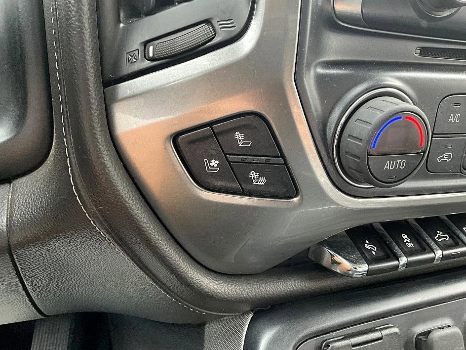 Used 2017 Chevrolet Silverado 1500 LTZ Z71 w/ Redline Edition image 23