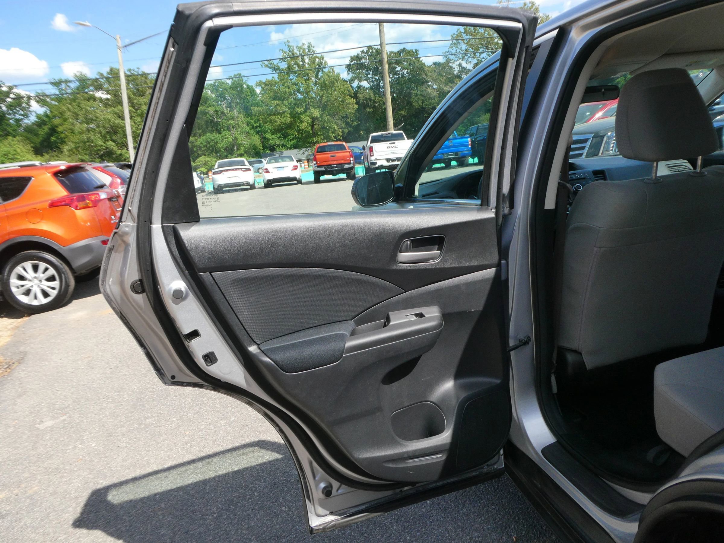 Used 2015 Honda CR-V LX image 26