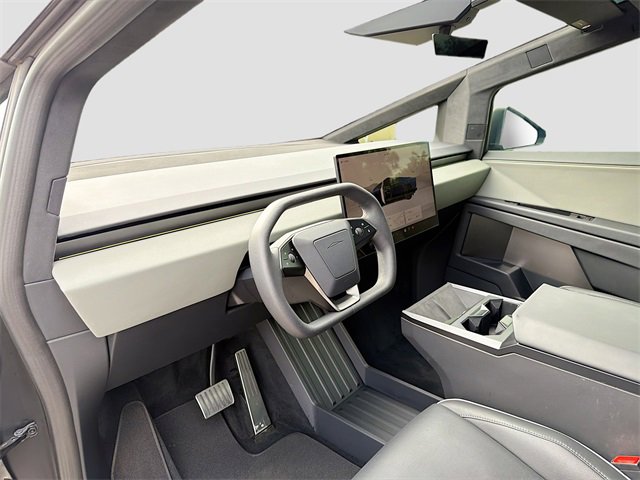 Used 2025 Tesla Cybertruck AWD Crew Cab image 26